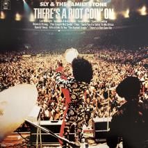 SLY&THE FAMILY STONE / THERE'S A RIOT GOIN' ON / 30986/ LP