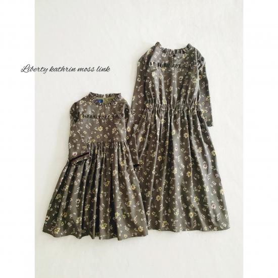 お母さんリバティ使用ワンピース 楽天市場】リバティ ワンピース シンプルギャザーOP （プリムラ