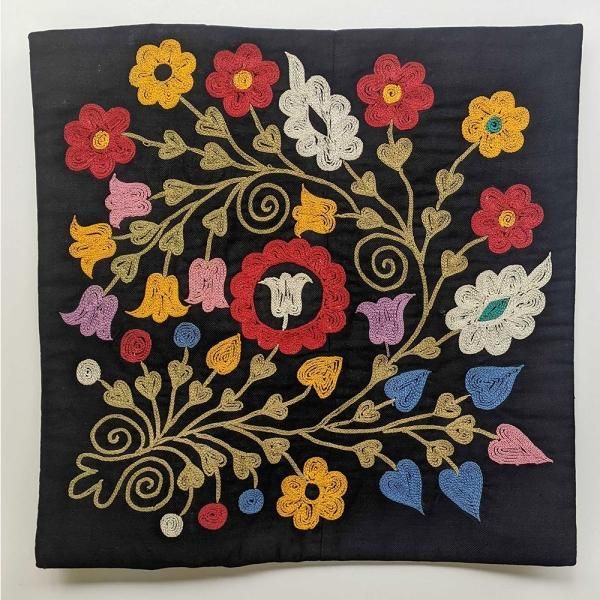 カザフ刺繍のリメイク・クッションカバー（36cm四方・A） - 縁shop5