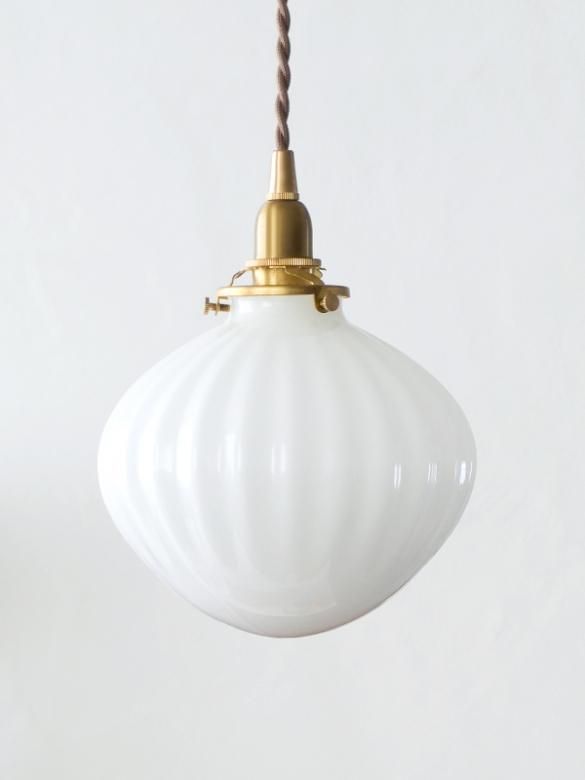 空間に映える大きめサイズのやさしい照明】ガラスシェード