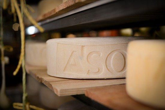 チーズ 楽天市場】マンステール AOP ＜フランス産＞ お取り寄せ