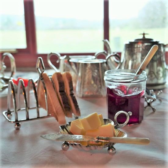 英国式朝食セット（トーストラック＋白蝶貝バターナイフ＆ジャム
