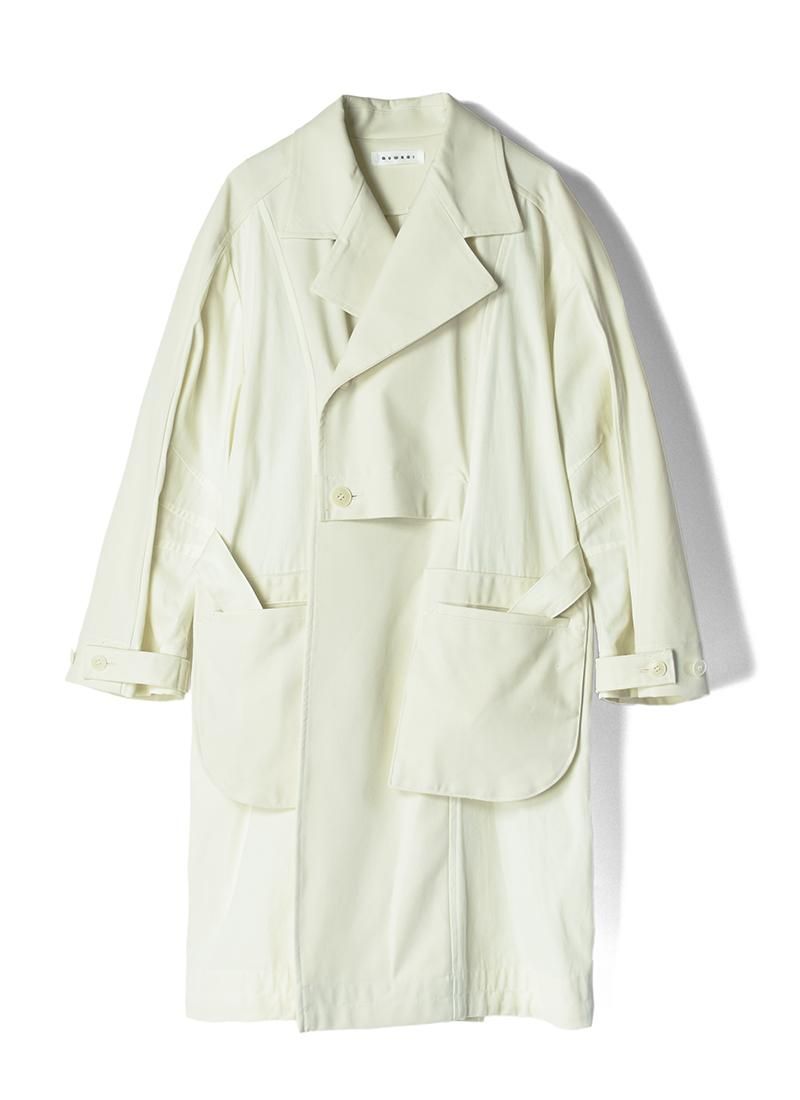 QUWAGI Over Coat (White)
