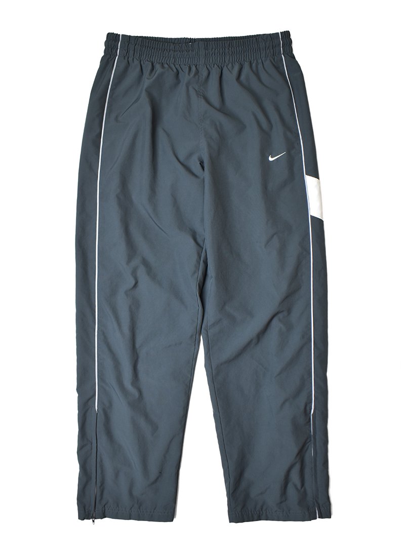USED Nike Nylon Pants BB-28
