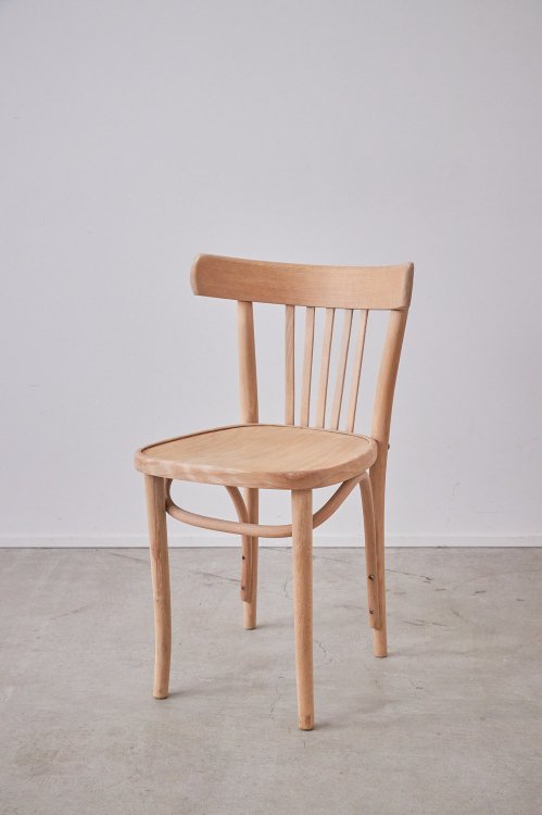 無垢の曲木の椅子