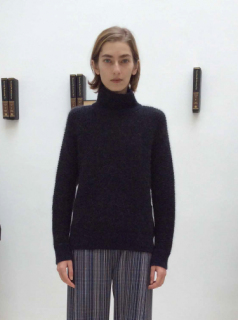 <img class='new_mark_img1' src='https://img.shop-pro.jp/img/new/icons20.gif' style='border:none;display:inline;margin:0px;padding:0px;width:auto;' />STEPHAN SCHNEIDER   KNITWEAR BLACK