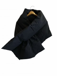 <img class='new_mark_img1' src='https://img.shop-pro.jp/img/new/icons20.gif' style='border:none;display:inline;margin:0px;padding:0px;width:auto;' />STUDIO NICHOLSON 　ECODOWN TECH COTTON  ACCESSORIES -PADDED SCARF　DARK NAVY