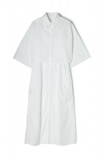 <img class='new_mark_img1' src='https://img.shop-pro.jp/img/new/icons1.gif' style='border:none;display:inline;margin:0px;padding:0px;width:auto;' />rito structure（22SS） CONNESTED SHIRT DRESS　WHITE