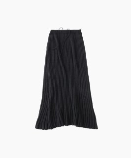 <img class='new_mark_img1' src='https://img.shop-pro.jp/img/new/icons1.gif' style='border:none;display:inline;margin:0px;padding:0px;width:auto;' />ATON（22AW）RIB FLARED SKIRT　BLACK　
　