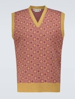 <img class='new_mark_img1' src='https://img.shop-pro.jp/img/new/icons41.gif' style='border:none;display:inline;margin:0px;padding:0px;width:auto;' />MARNI (23AW)V NECK VEST    LIGHT LIME