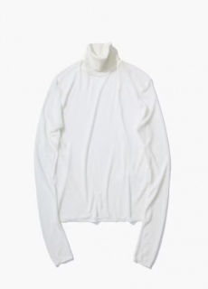 <img class='new_mark_img1' src='https://img.shop-pro.jp/img/new/icons14.gif' style='border:none;display:inline;margin:0px;padding:0px;width:auto;' />ATON(25FW)  TENCEL SILK CIRCULER RIB TURTLENECK SWEATER / WHITE