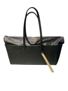 <img class='new_mark_img1' src='https://img.shop-pro.jp/img/new/icons14.gif' style='border:none;display:inline;margin:0px;padding:0px;width:auto;' />cornelian taurus by daisuke iwanaga OGATA TOTE M/TEA RUSK/GREEN