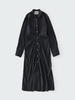 <img class='new_mark_img1' src='https://img.shop-pro.jp/img/new/icons14.gif' style='border:none;display:inline;margin:0px;padding:0px;width:auto;' />STUDIO NICHOLSON(25FW)FIORE V NECK SHIRT DRESS/DARKEST NAVY