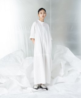 <img class='new_mark_img1' src='https://img.shop-pro.jp/img/new/icons61.gif' style='border:none;display:inline;margin:0px;padding:0px;width:auto;' />PLEATED SHIRT DRESS / プリーテッドシャツドレス
