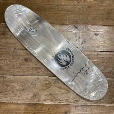 BLACK LABEL DECK 9.0 pool shape - CRUISERS