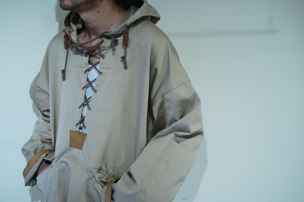 NICENESS CAINE (BEIGE)