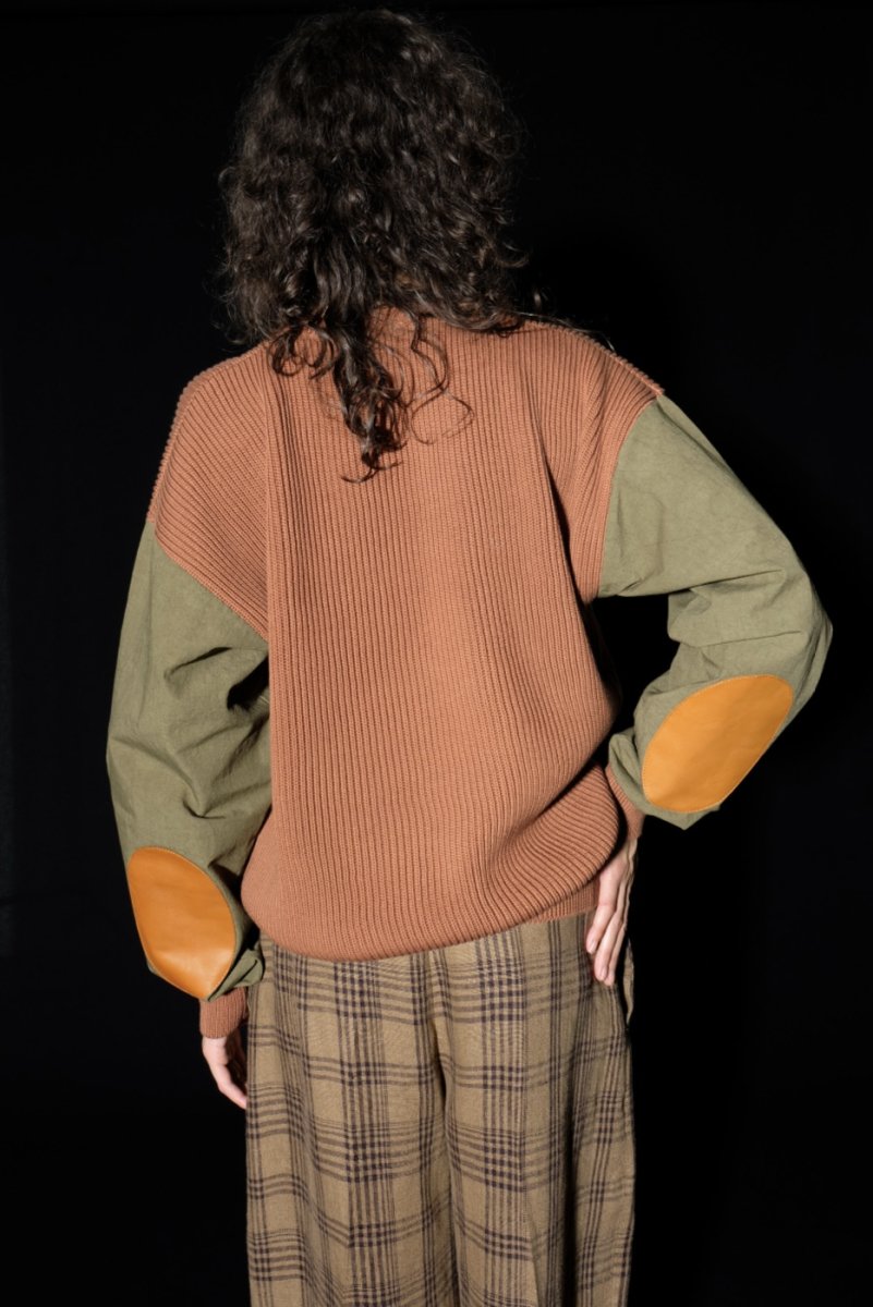 cristaseya cotton sweater with leather patch (tobacco)