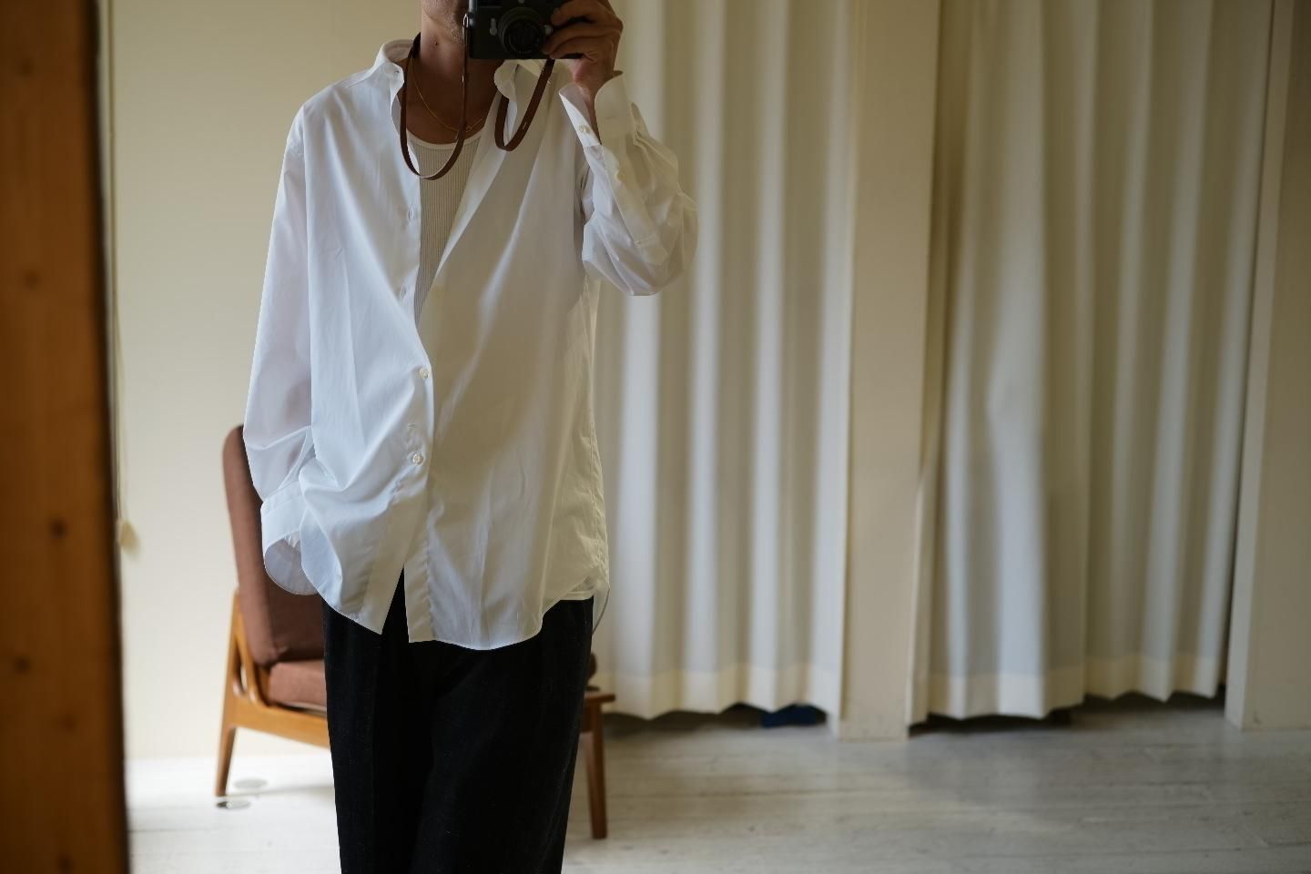 MAATEE & SONS ELIZABETH REGULAR COLLAR SHIRT 200/2 POPLIN (WHITE)