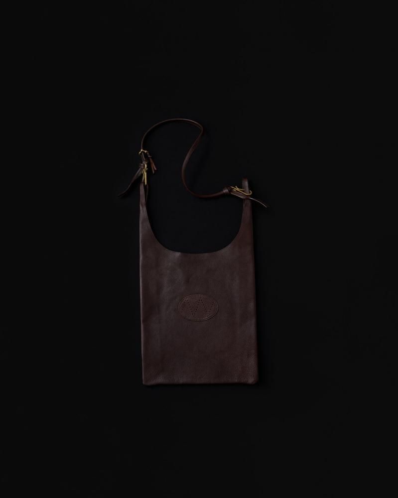 NICENESS LOWE.B バッファローレザーNNショルダーバッグ(BROWN)