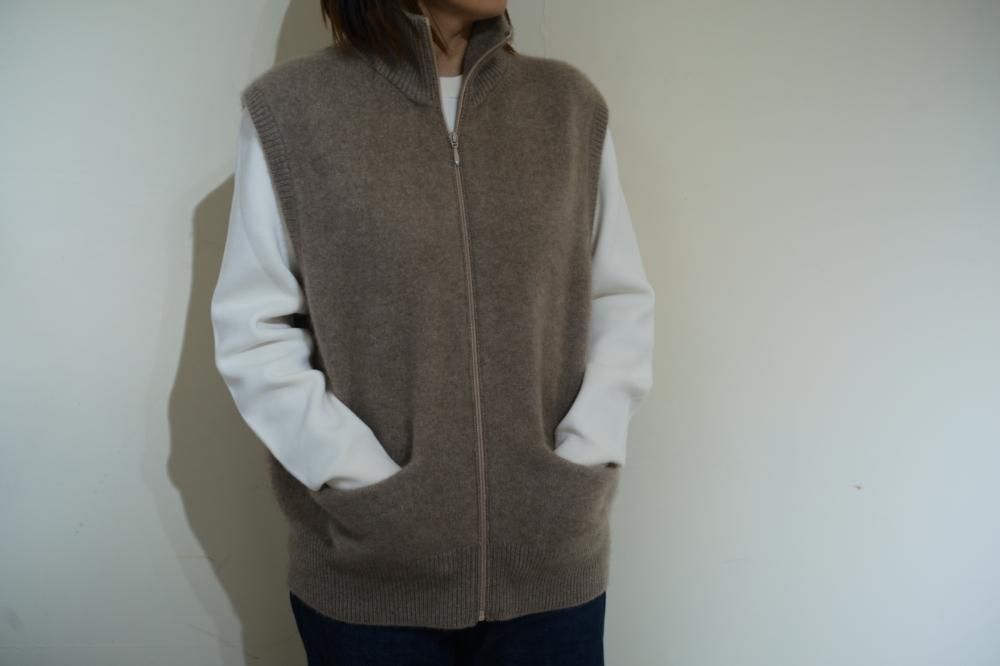 MAATEE&SONS CASHEMERE 強圧縮 JIP VEST MAATEE&SONS CASHEMERE 強圧縮 JIP VEST
