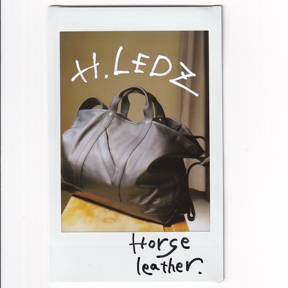 NICENESS H.LEDZ Horse leather shoulder tote bag NICENESS H.LEDZ Horse leather shoulder tote bag