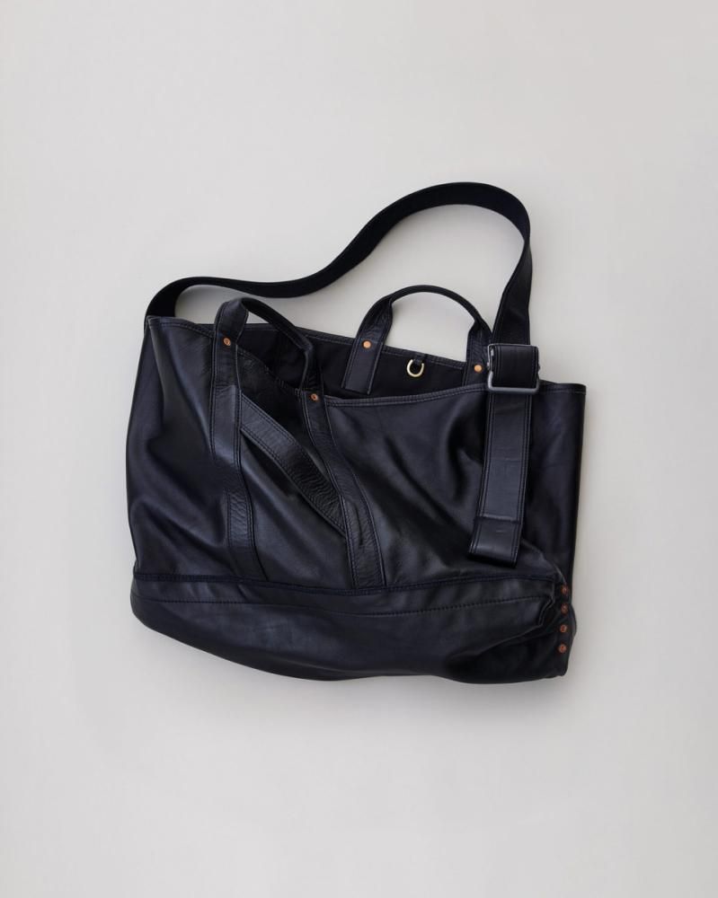 NICENESS H.LEDZ Horse leather shoulder tote bag NICENESS H.LEDZ Horse leather shoulder tote bag