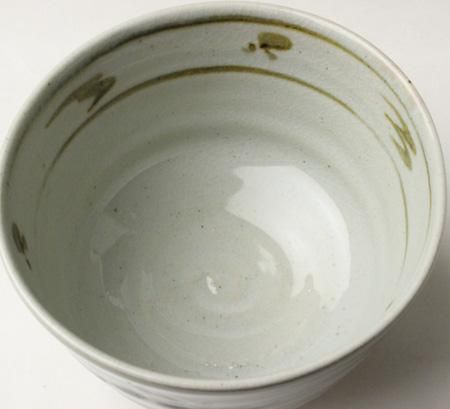 和田桐山 鉄絵唐草茶碗