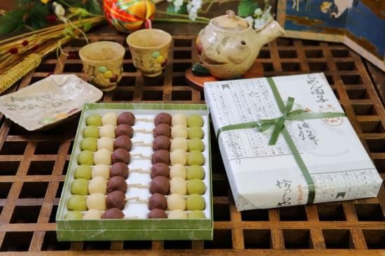 坊っちゃん団子 16本入り 創業明治16年 つぼや菓子舗 坊っちゃん団子 16本入り 創業明治16年 つぼや菓子舗