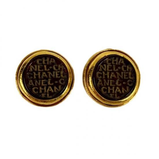Chanel シャネル ロゴ ヴィンテージイヤリング Cara 公式 1点物ヴィンテージブランドショップ Cara Vintage Select Chanel シャネル ロゴ ヴィンテージイヤリング Cara 公式 1点物ヴィンテージブランドショップ Cara Vintage Select