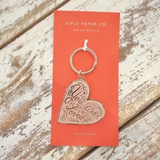 <img class='new_mark_img1' src='https://img.shop-pro.jp/img/new/icons50.gif' style='border:none;display:inline;margin:0px;padding:0px;width:auto;' />キーホルダー ラブハート Rifle Paper Co.
