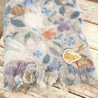 <img class='new_mark_img1' src='https://img.shop-pro.jp/img/new/icons1.gif' style='border:none;display:inline;margin:0px;padding:0px;width:auto;' />ブランケット Plants Rabbits 松尾ミユキ