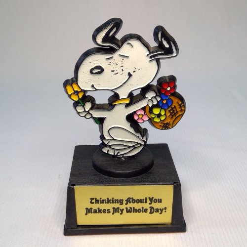 AVIVA SNOOPY TROPHY 「THINKING ABOUT YOU MAKES MY WHOLE DAY !」<ST018>
