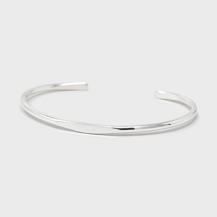 ete ハグバングル クロスライン　silver925刻印【美品】即購入可 ete エテ クロスリング 指輪 ダイヤモンド 0 01ct シルバー925