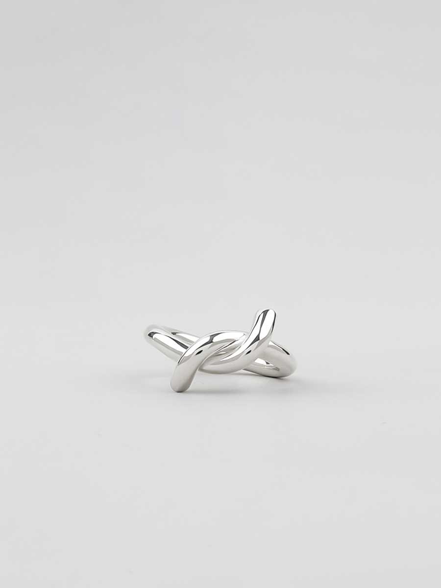 UNKNOWN. U0101  DRIP  RING / SILVER