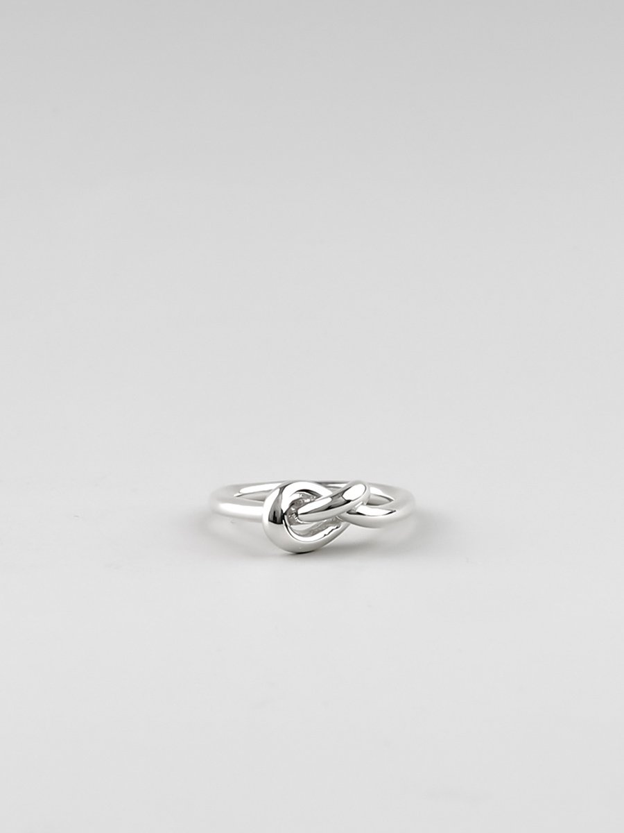 UNKNOWN. U584  “ LINK1 PINKY ” RING / SILVER