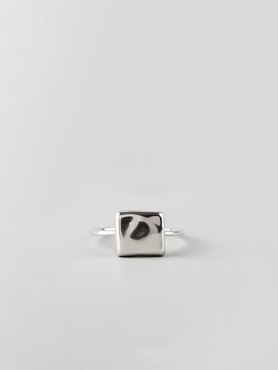 UNKNOWN. U589   TILE  RING / SILVER