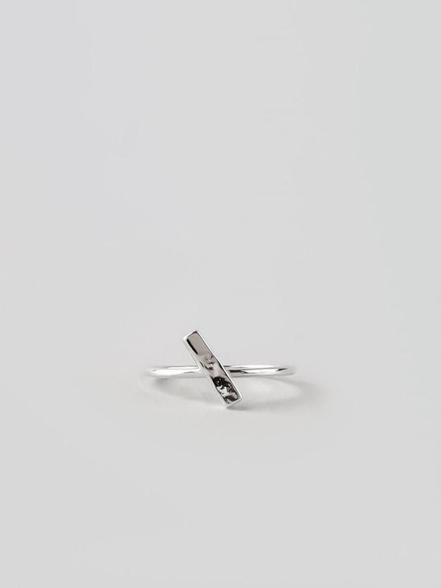 UNKNOWN. U591   BRICK 2  RING / SILVER