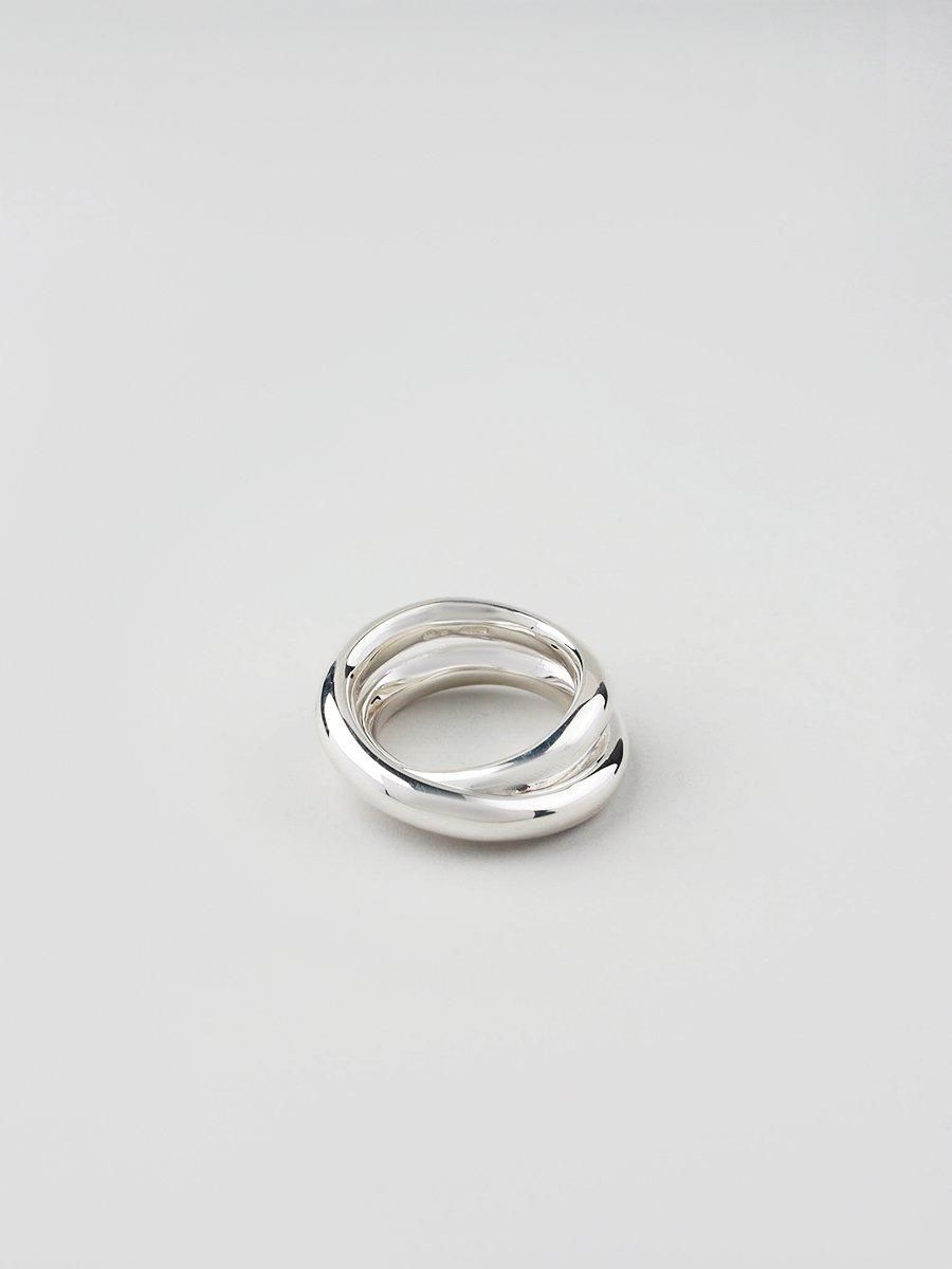 UNKNOWN. U5100  ENFOLD RING / SILVER