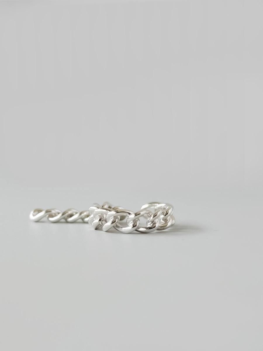 UNKNOWN. U5127 FAKE RING / SILVER