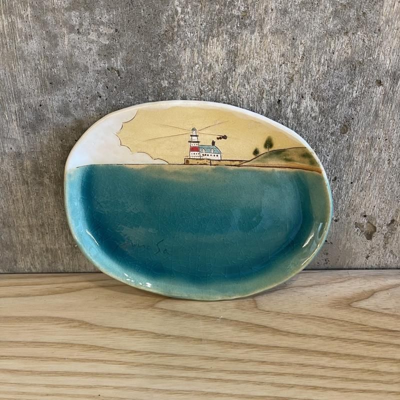 沖縄よりお届けするかわいい陶器・作家がひとつひとつ手作りして