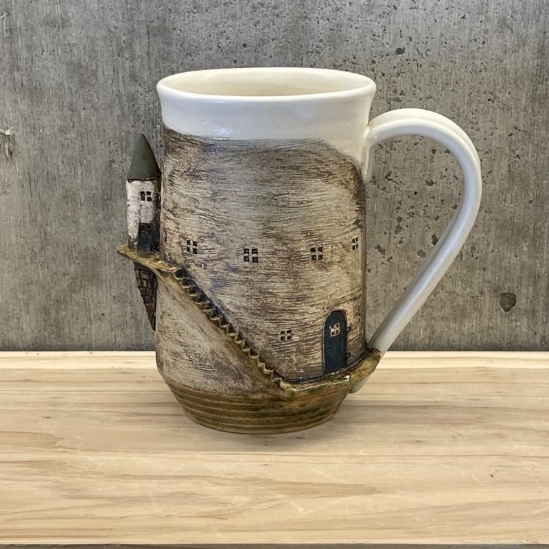 沖縄よりお届けするかわいい陶器・作家がひとつひとつ手作りして