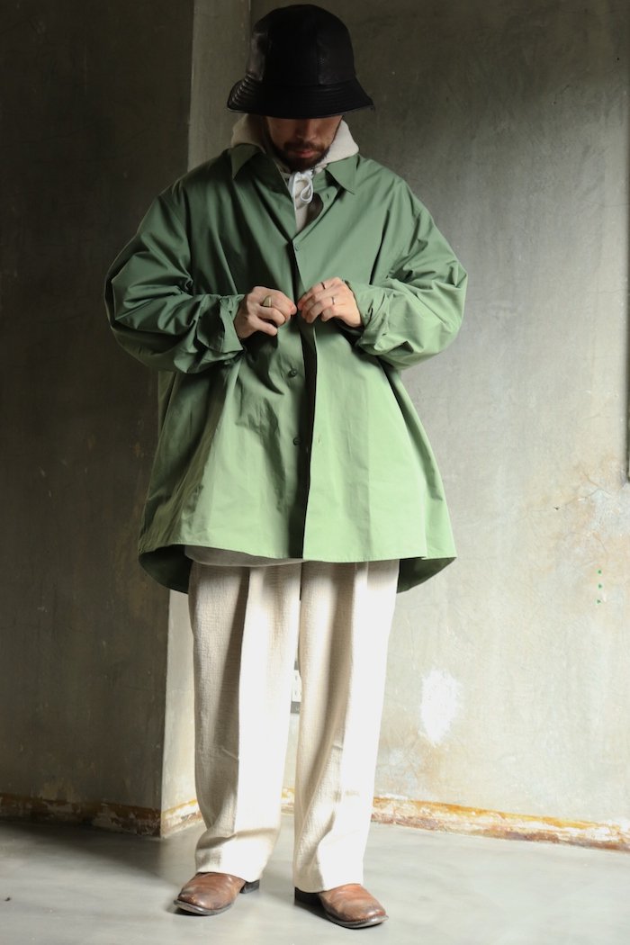 HED MAYNER【 OPEN BACK BUTTONED SHIRT / GREEN COTTON】 - faye project