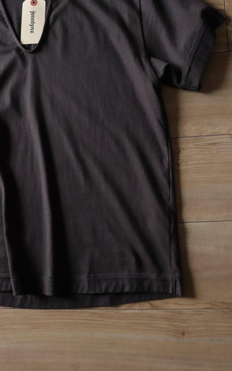 jonnlynx【 v neck tee 】 - faye project jonnlynx【 v neck tee 】 - faye project