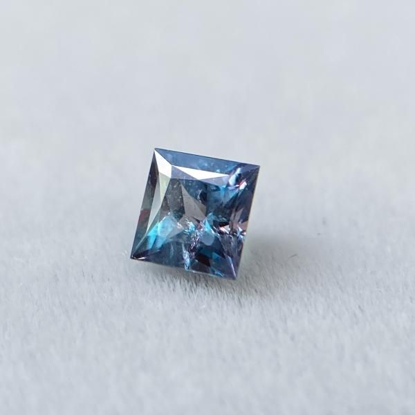 ダイヤモンドルース　プリンセスカット0.36ct