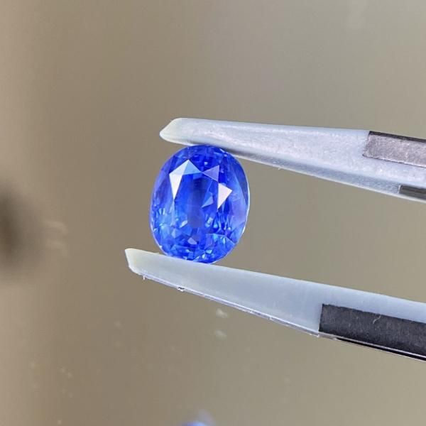 非加熱 コーンフラワーブルーサファイア オーバル 1.49ct