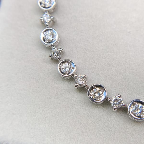 豪華 K18WG☆デビアス(DE BEERS) LINE ダイヤモンドブレスレット 豪華 K18WG☆デビアス(DE BEERS) LINE ダイヤモンドブレスレット