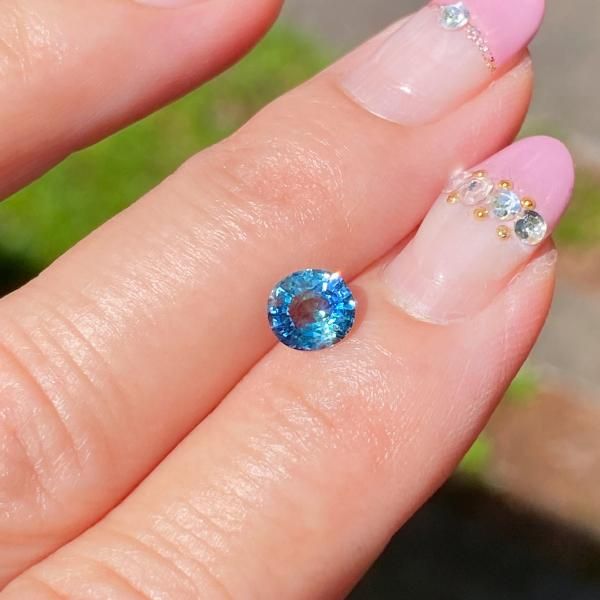 極美☆天然コーネルピン ブルー系 0.748ct 強煌めき&強多色性 極美☆天然コーネルピン ブルー系 0.748ct 強煌めき&強多色性