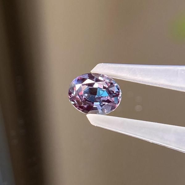 大粒極美☆天然アレキサンドライト オーバル　0.554ct　青地～赤紫 激変系 大粒極美☆天然アレキサンドライト オーバル 0.554ct 青地～赤紫 激変