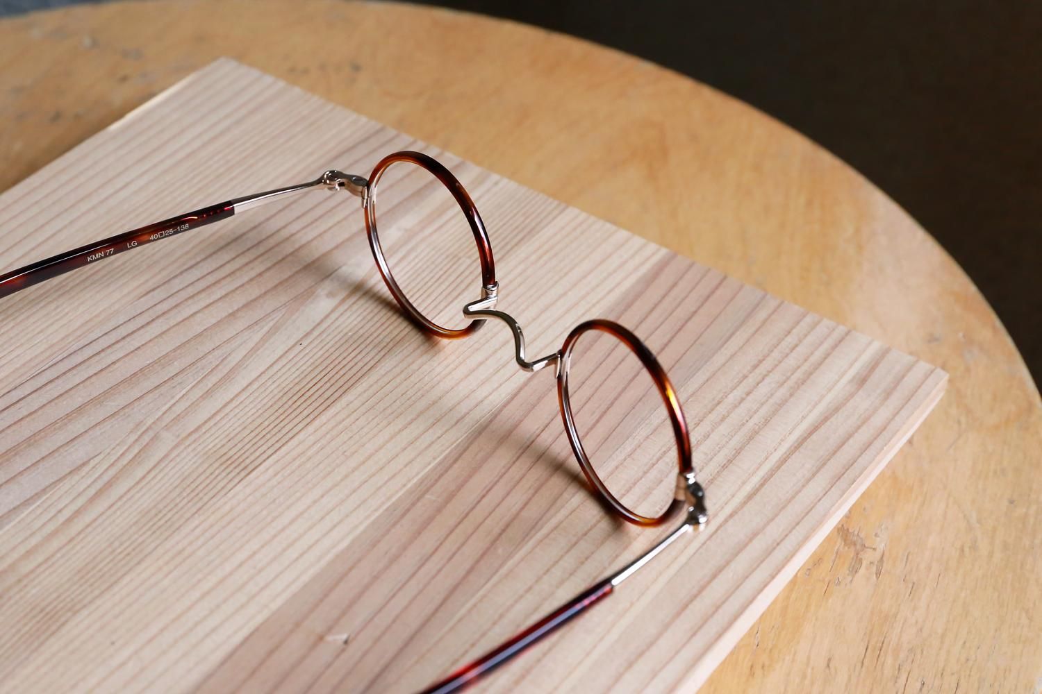 カメマンネンメガネフレーム　Kame ManNen KameManNen カメマンネン / KMN 772 / AG/MBK / メガネ – KRANC