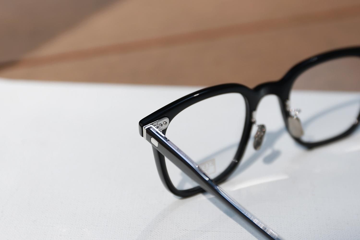 EYEVAN7285 319 col.100 ライトブルー刻印レンズ MODEL 319 | EYEVAN 7285